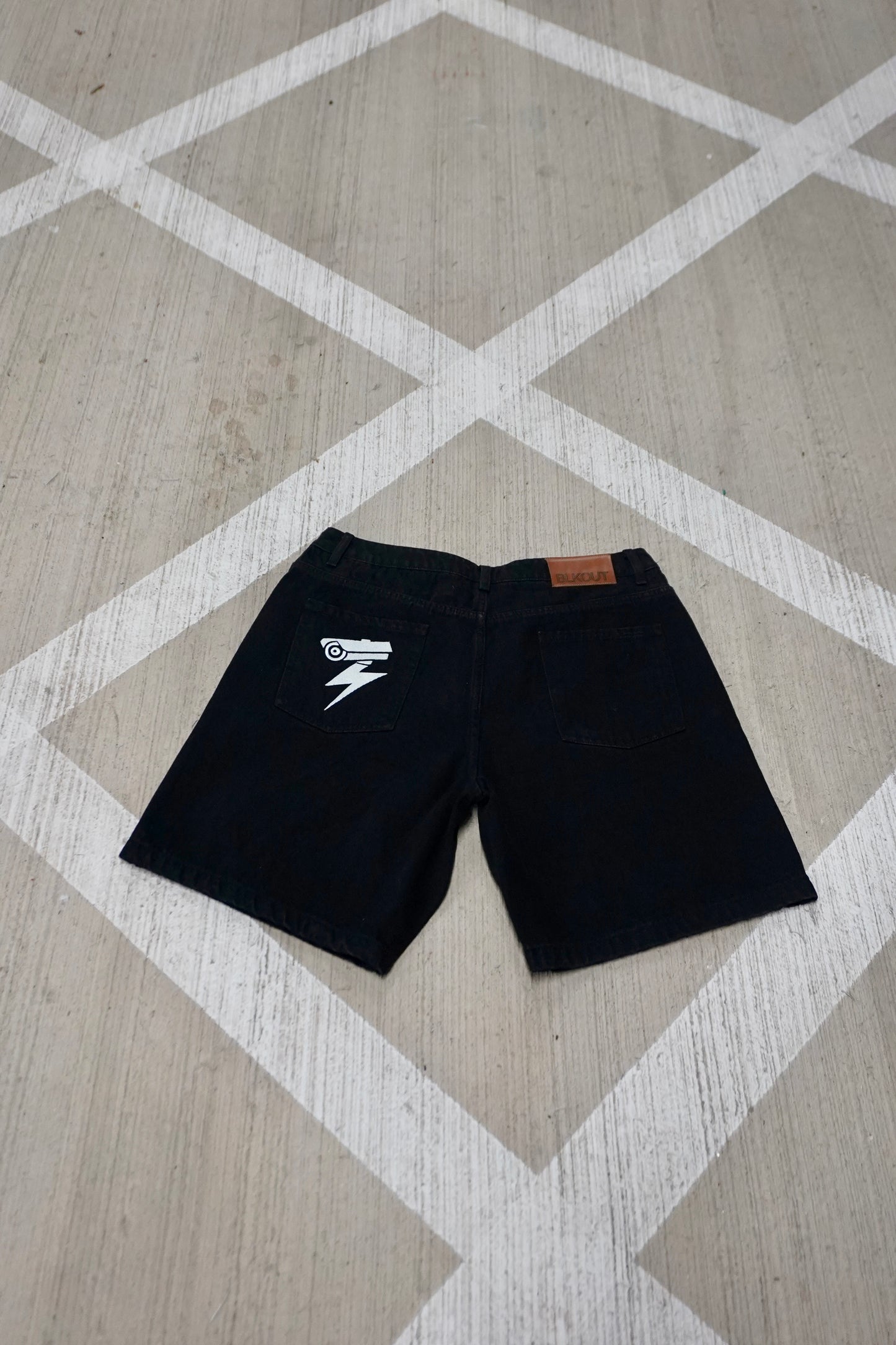 Blackout Jorts